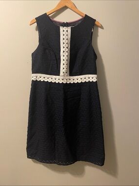 Boden dress size 12R, navy blue with white. knee length, sleeveless, back zipper